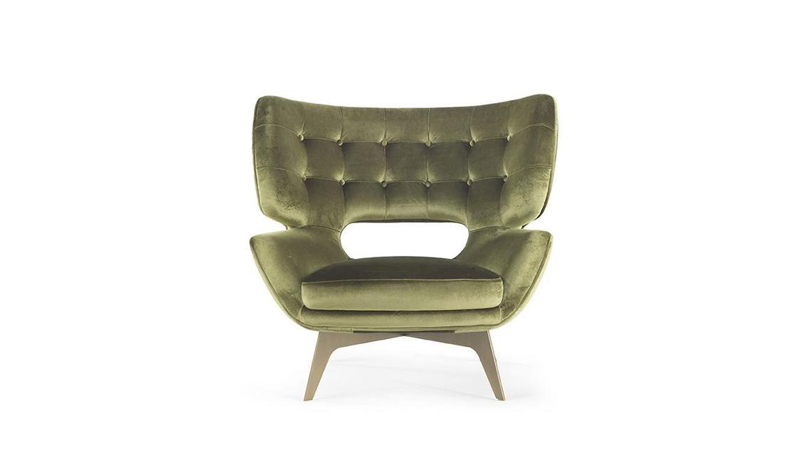 1539160254557600.jpg Maclaine2_0_0_900_925_0.jpg