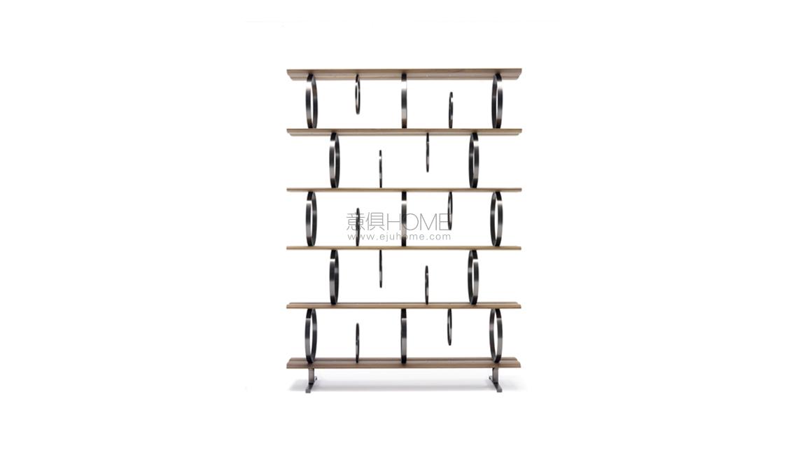 flying circles書架