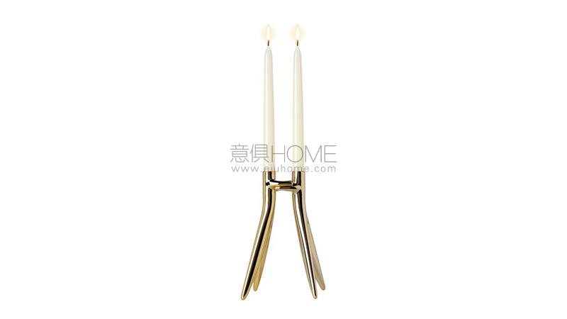 Abbracciaio 燭臺