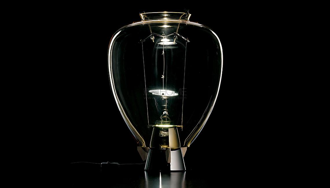 Veronese 臺(tái)燈