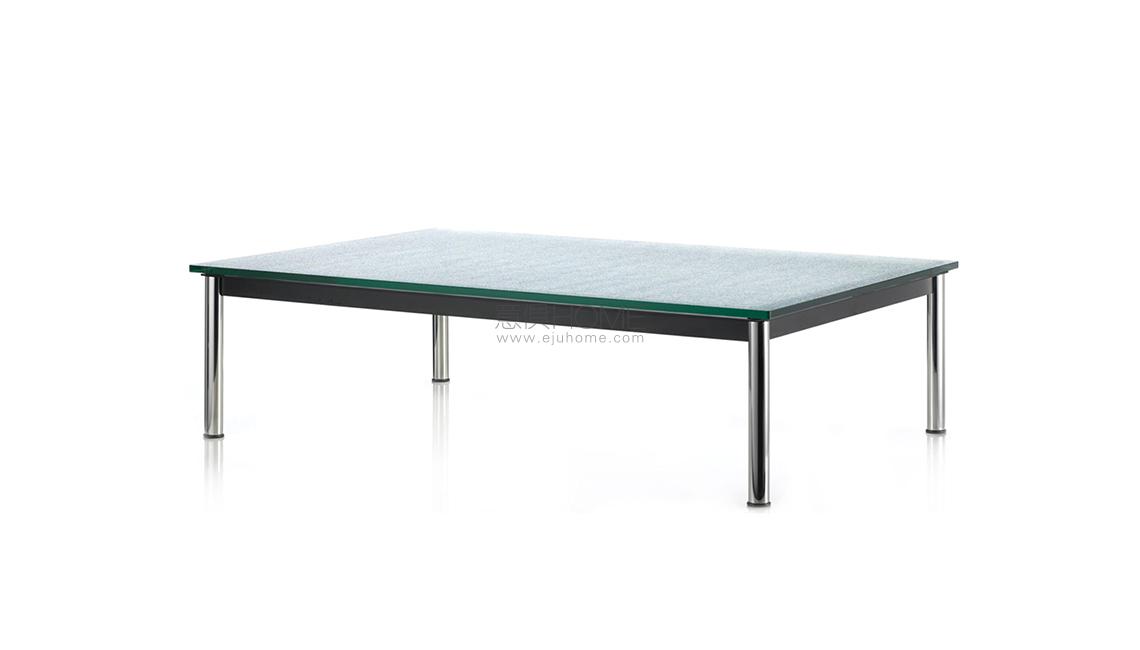 LC10 OUTDOOR COLLECTION戶外桌子