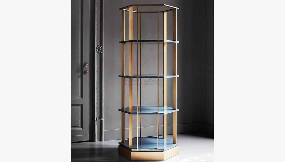 SEBASTIAN - EDITIONS SHINE 書架