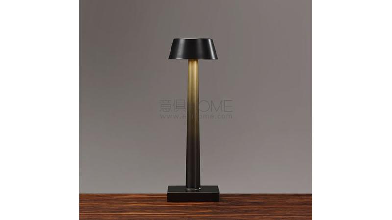 FIAMMETTA 臺(tái)燈