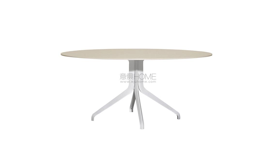 CLAYDON OUTDOOR 戶外餐桌