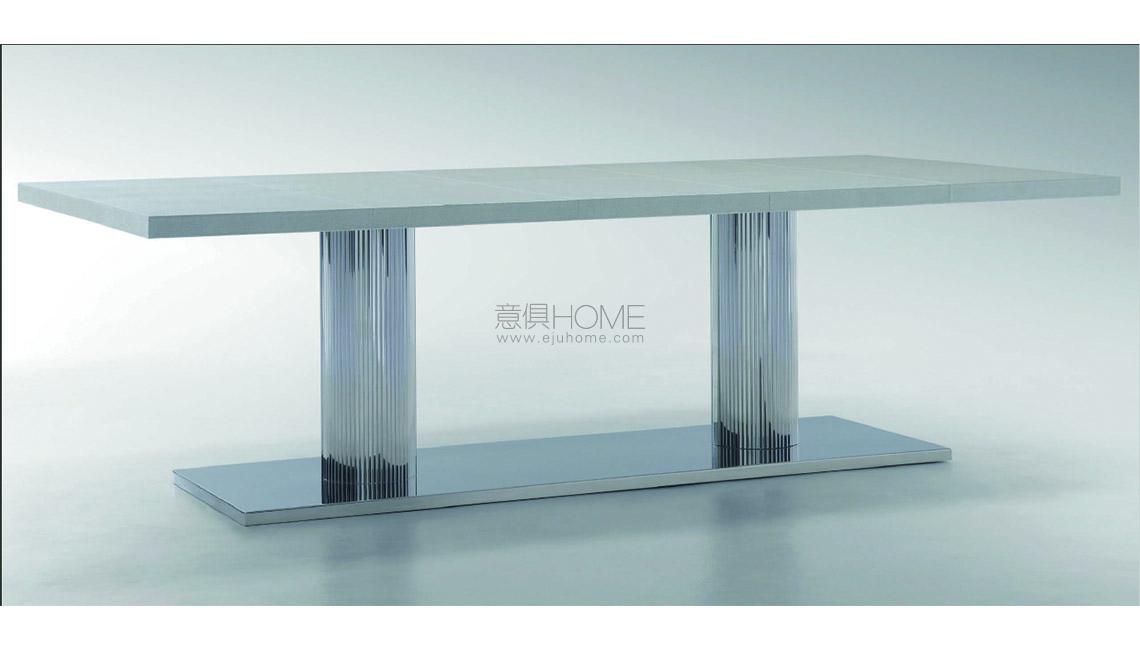 bernini dorico餐桌