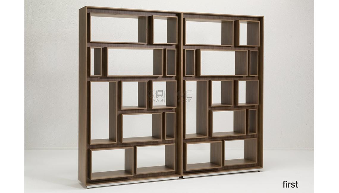 First書架
