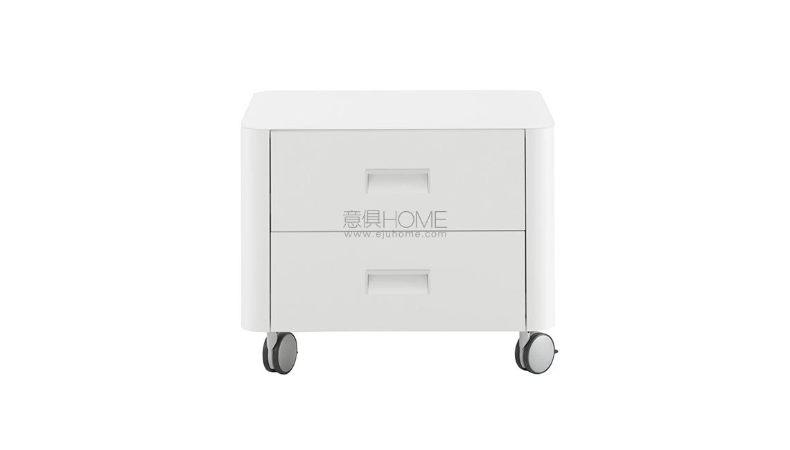 TRAVEL STUDIO床頭柜