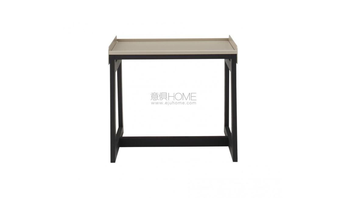 TAKE AND CARRY茶幾