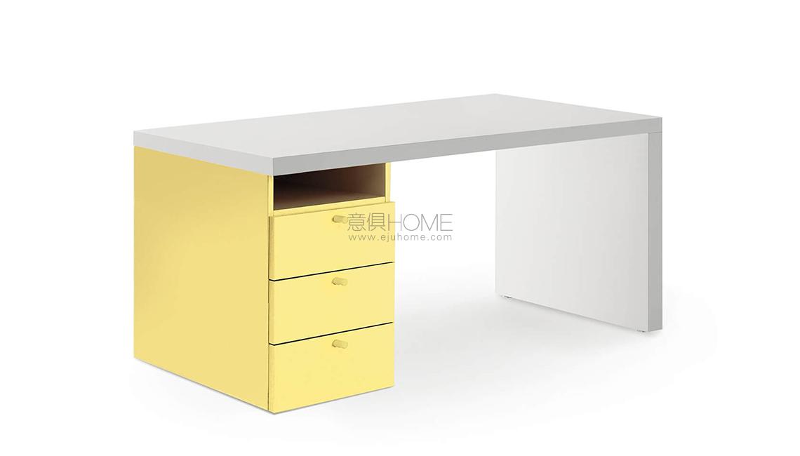 SCRITTOIO CON CASSETTIERA書桌