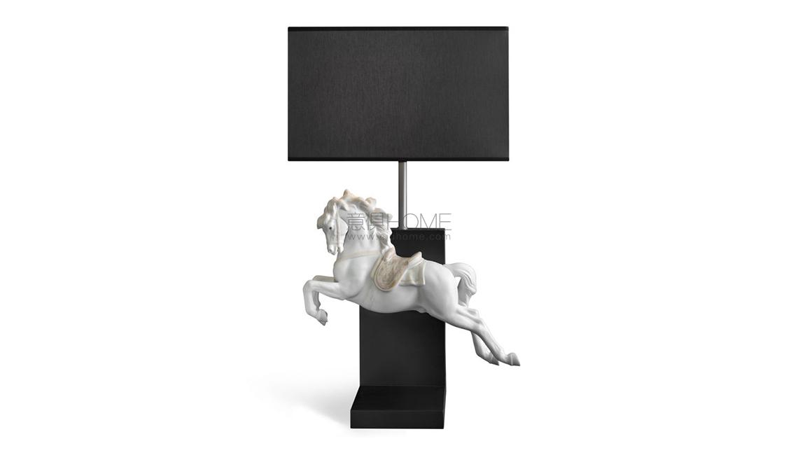 Horse on Pirouette Table Lamp臺燈