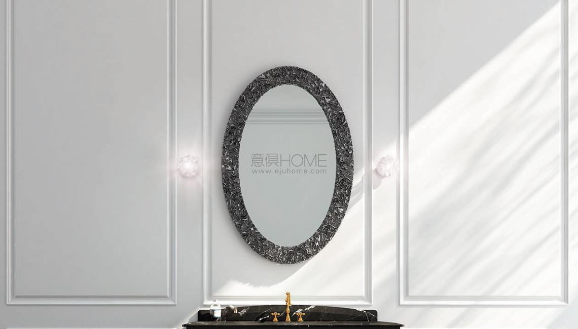 SPECCHI CON CORNICE OUD鏡子