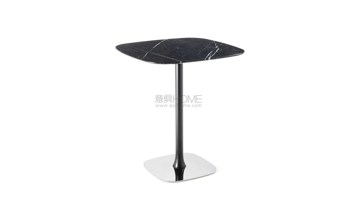 ENRICOPELLIZZONI40.0502桌子