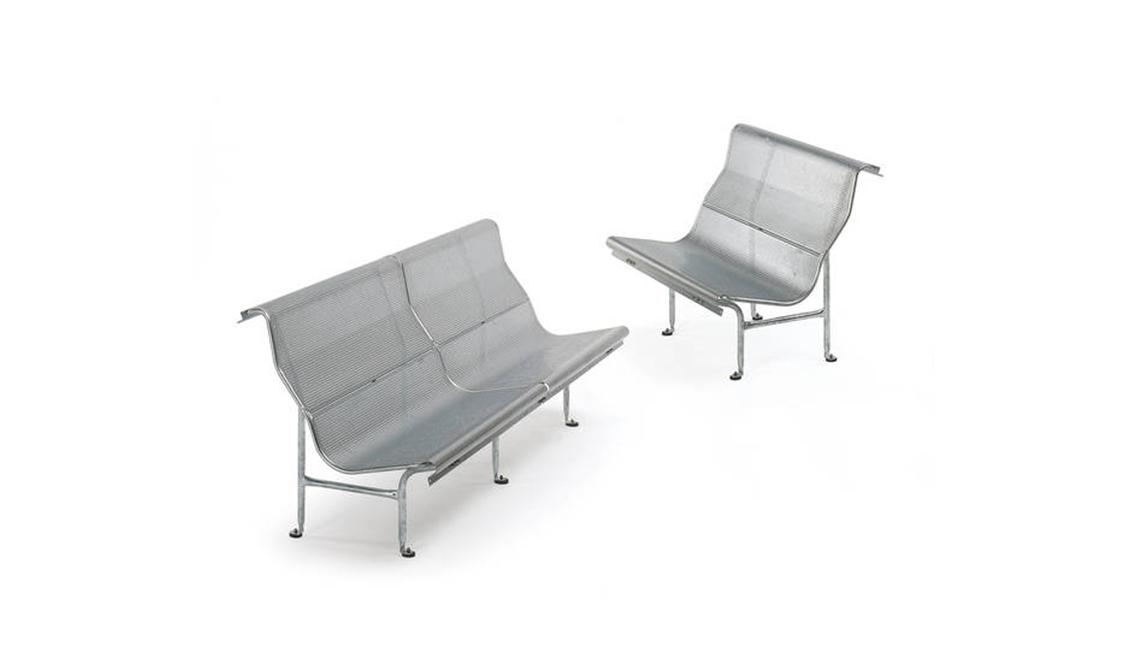 PERFORANO車站長椅