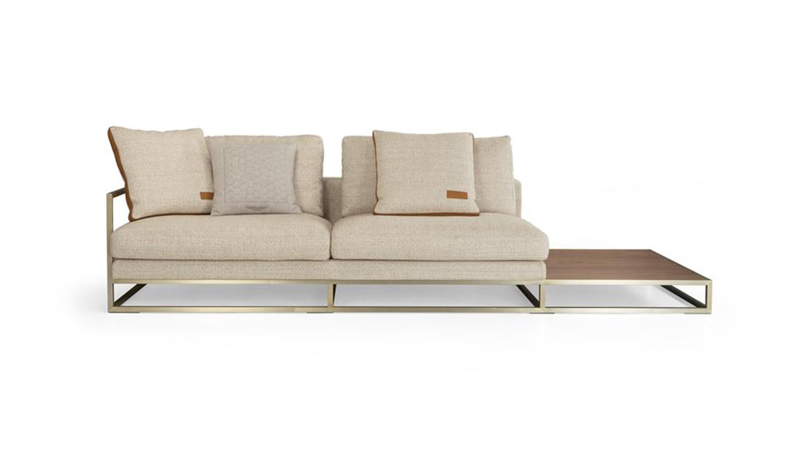 ASTON MARTINV210-L 多人沙發