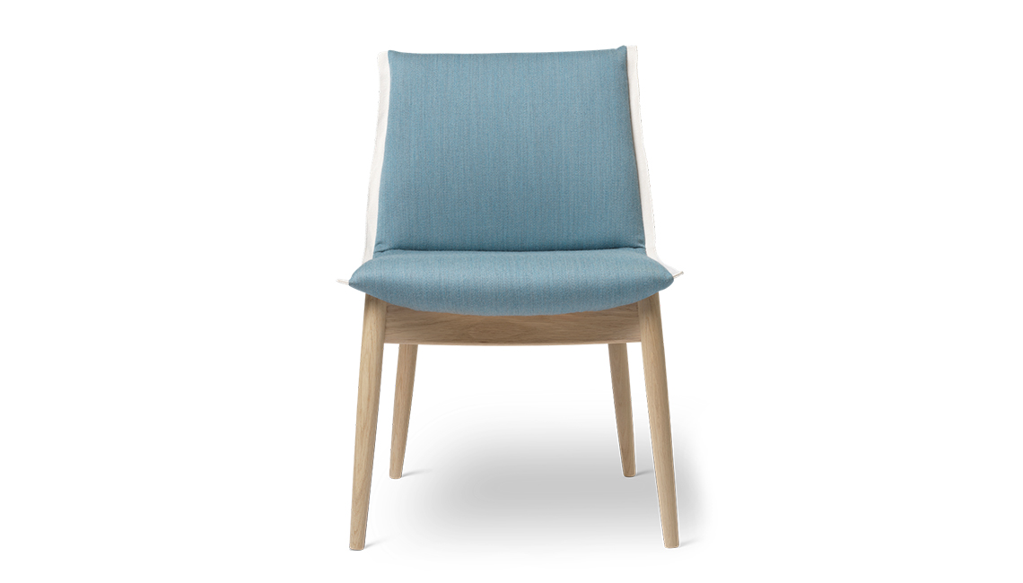 Carl Hansen & sonE004 EMBRACE CHAIR餐椅