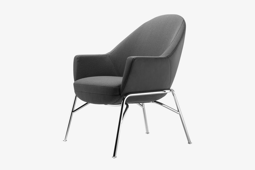 S 831 UPHOLSTERED ARMCHAIR 休閑椅