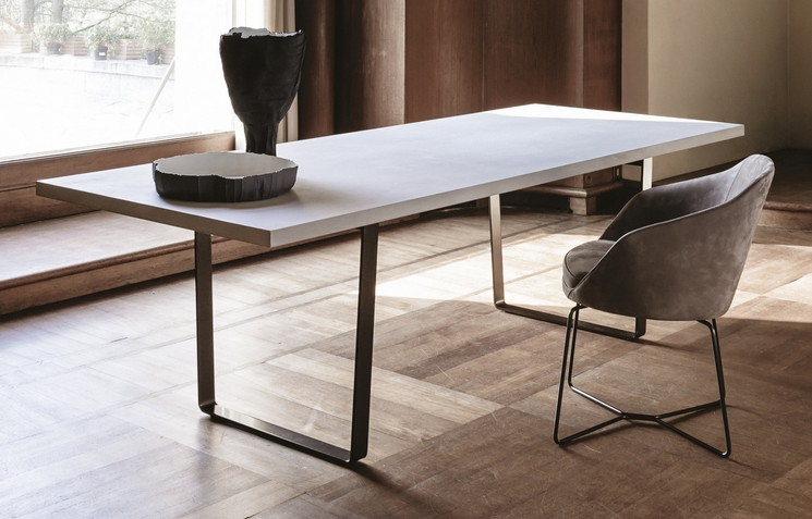 9400 Ribbon 長餐桌