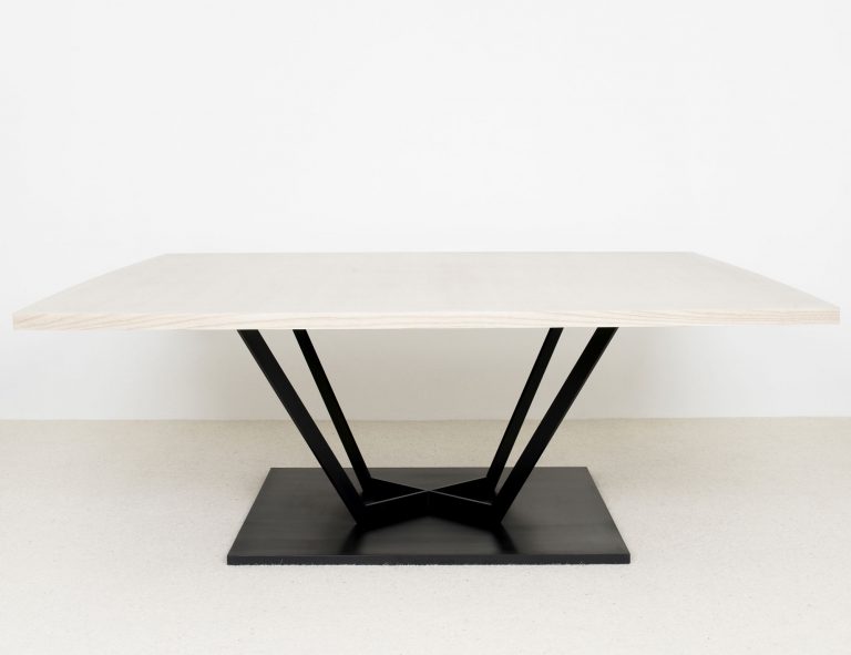 RUE DU LOUVRE table長餐桌