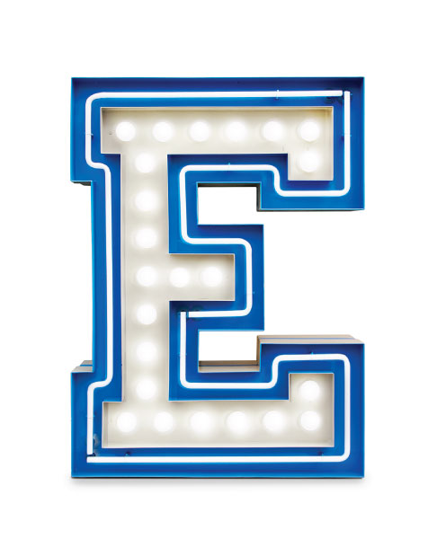 DELIGHTFULLLETTER E GRAPHIC臺(tái)燈