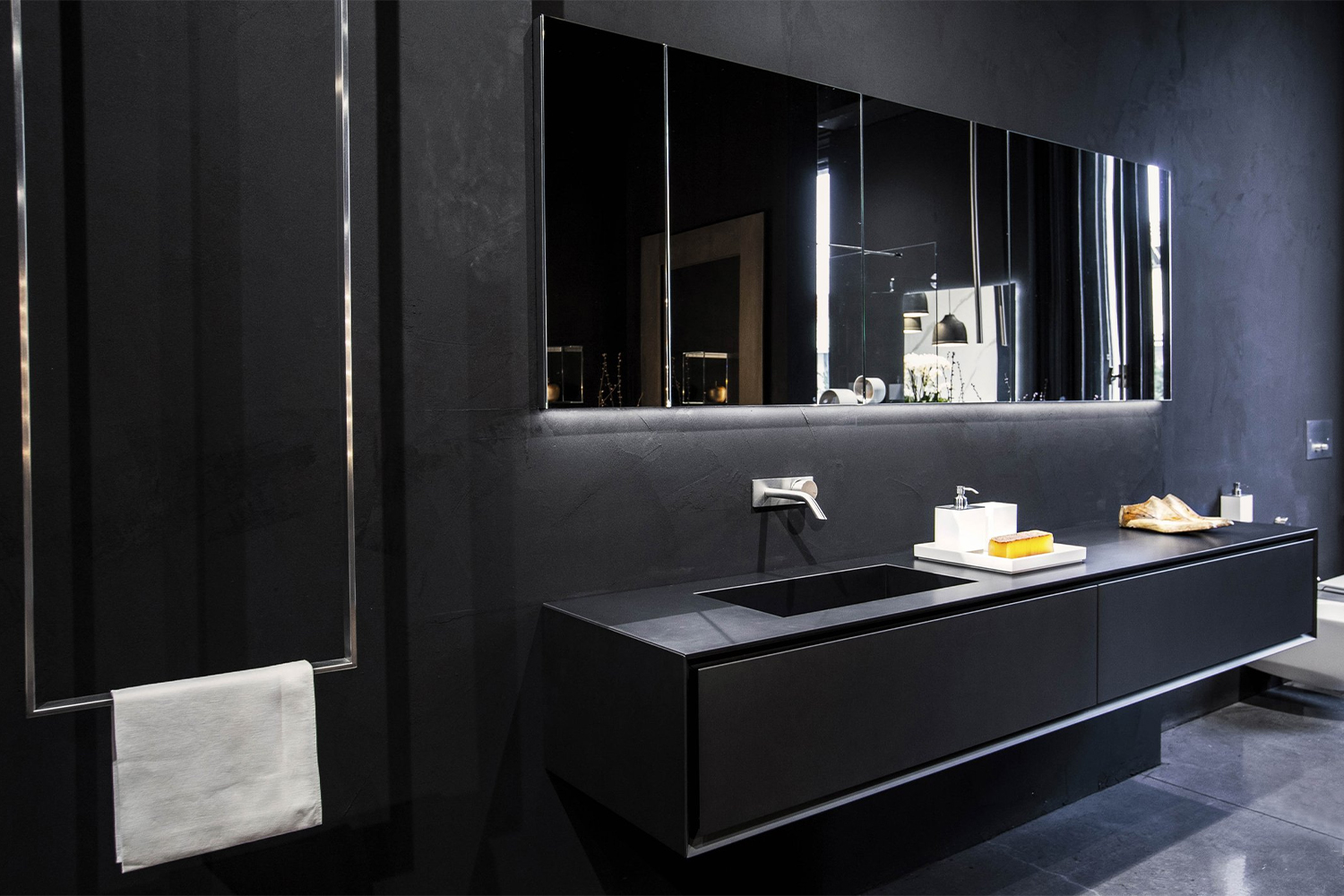 RIFRA現(xiàn)代簡(jiǎn)約